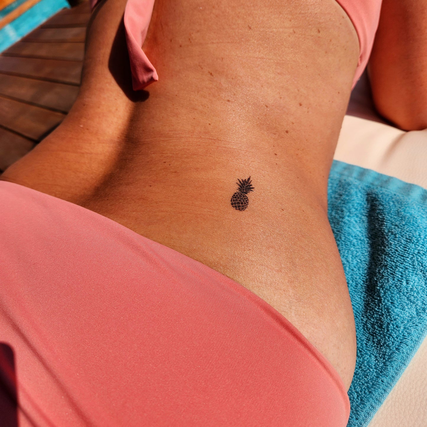 Tatouage temporaire petit ananas (lot de 4)