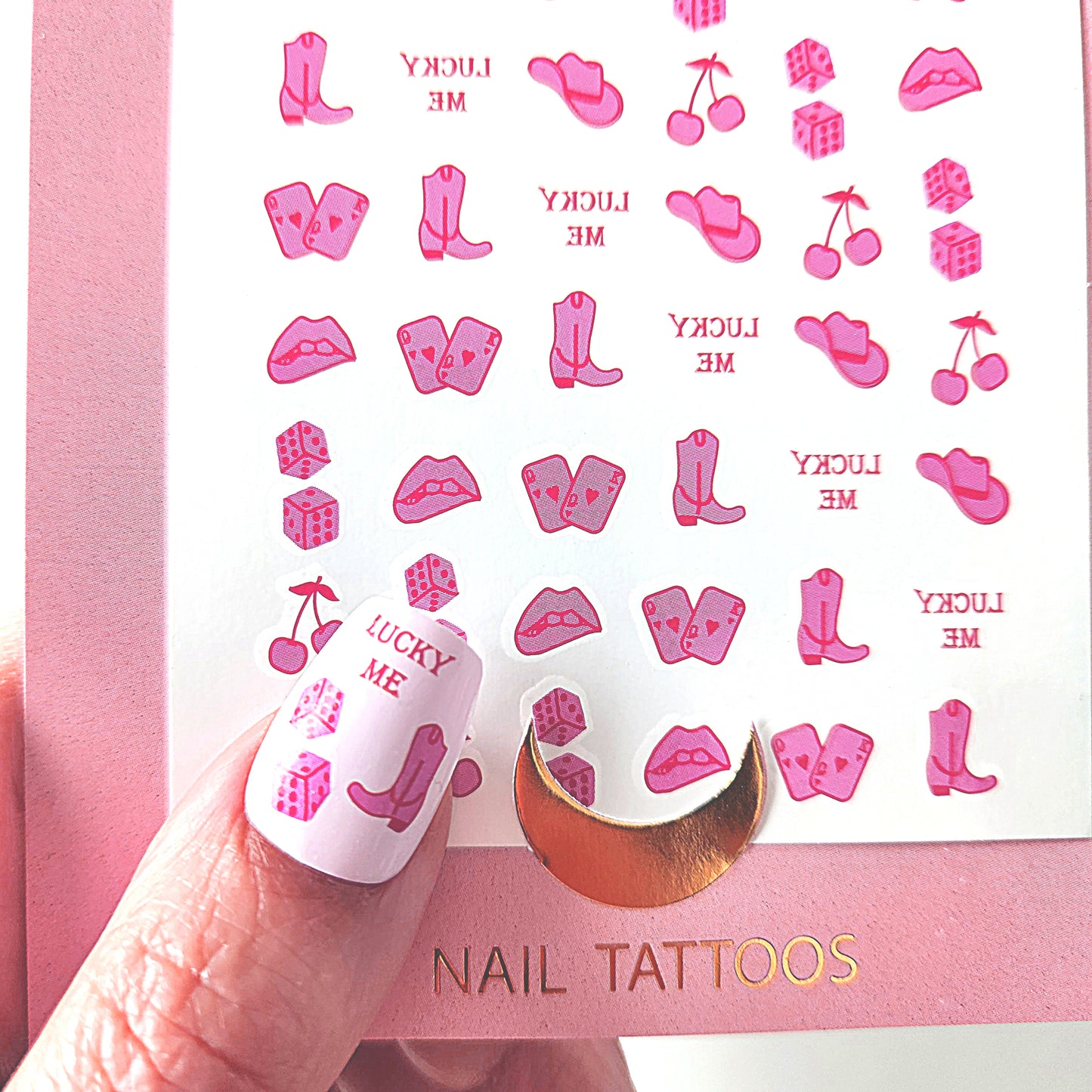 autocollants ongles style cowgirl (santiag, chapeau, cerise)