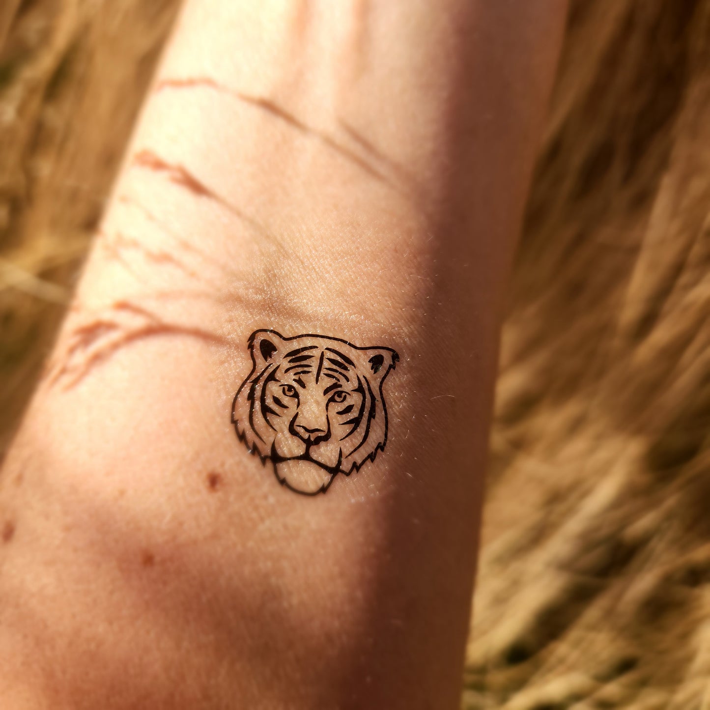 tatouage temporaire tête de tigre (set de 4 tatouages)