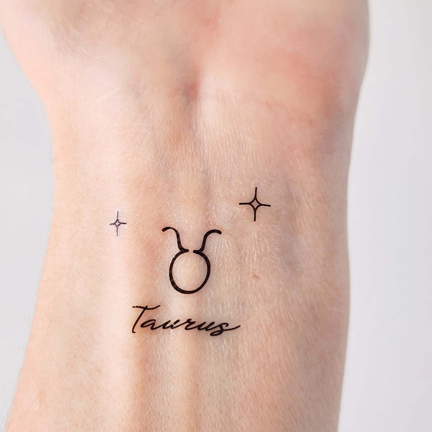 tatouage éphémère signe zodiacal Taureau (set de 4)