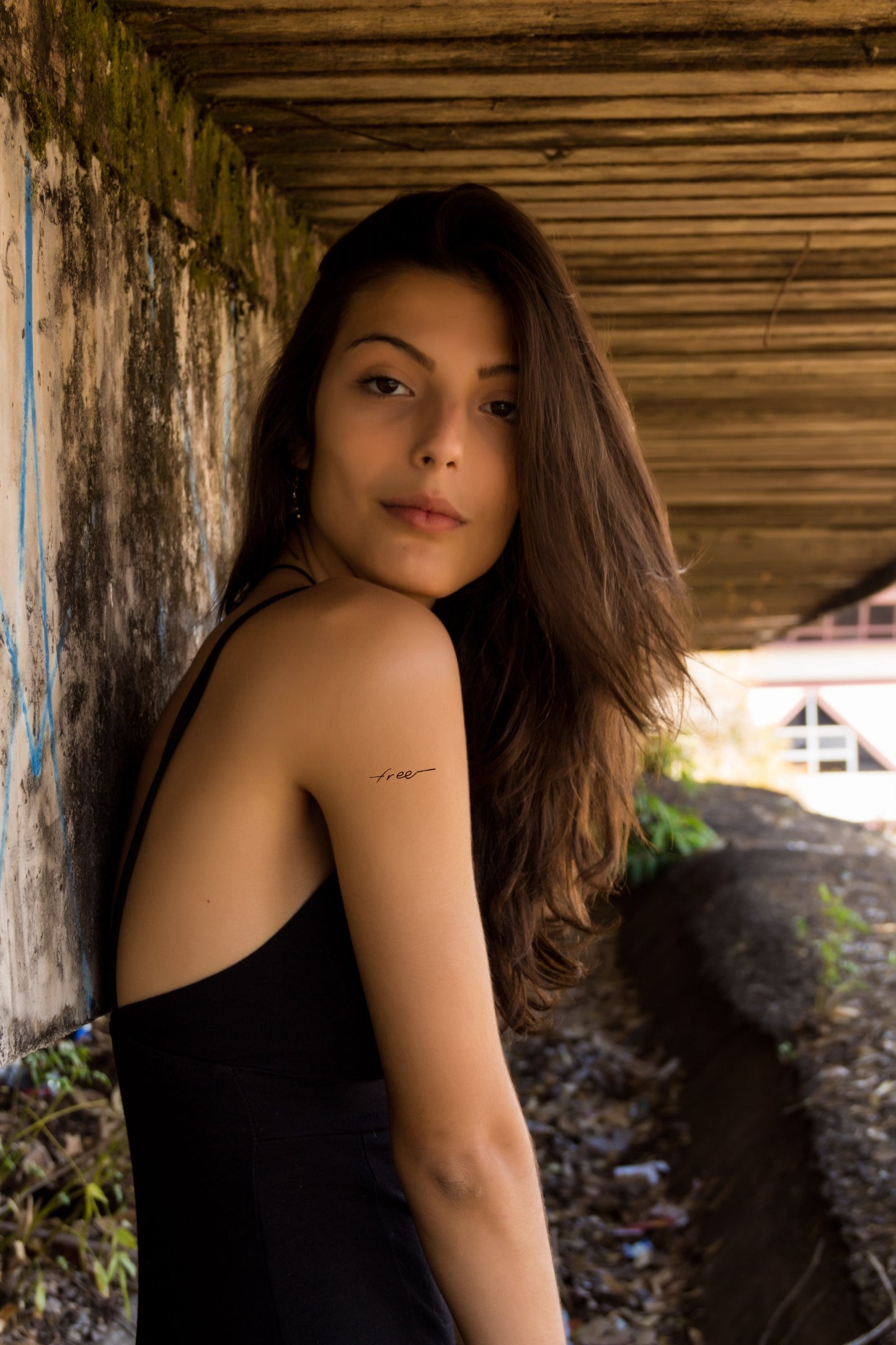 Petit tatouage temporaire du mot free (lot de 5) - encredelicate