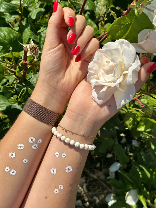 tatouage temporaire de marguerites blanches (lot de 34 fleurs)