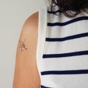 Tatouage temporaire constellation du Cancer avec papillon et lune (set de 4 tattoos)