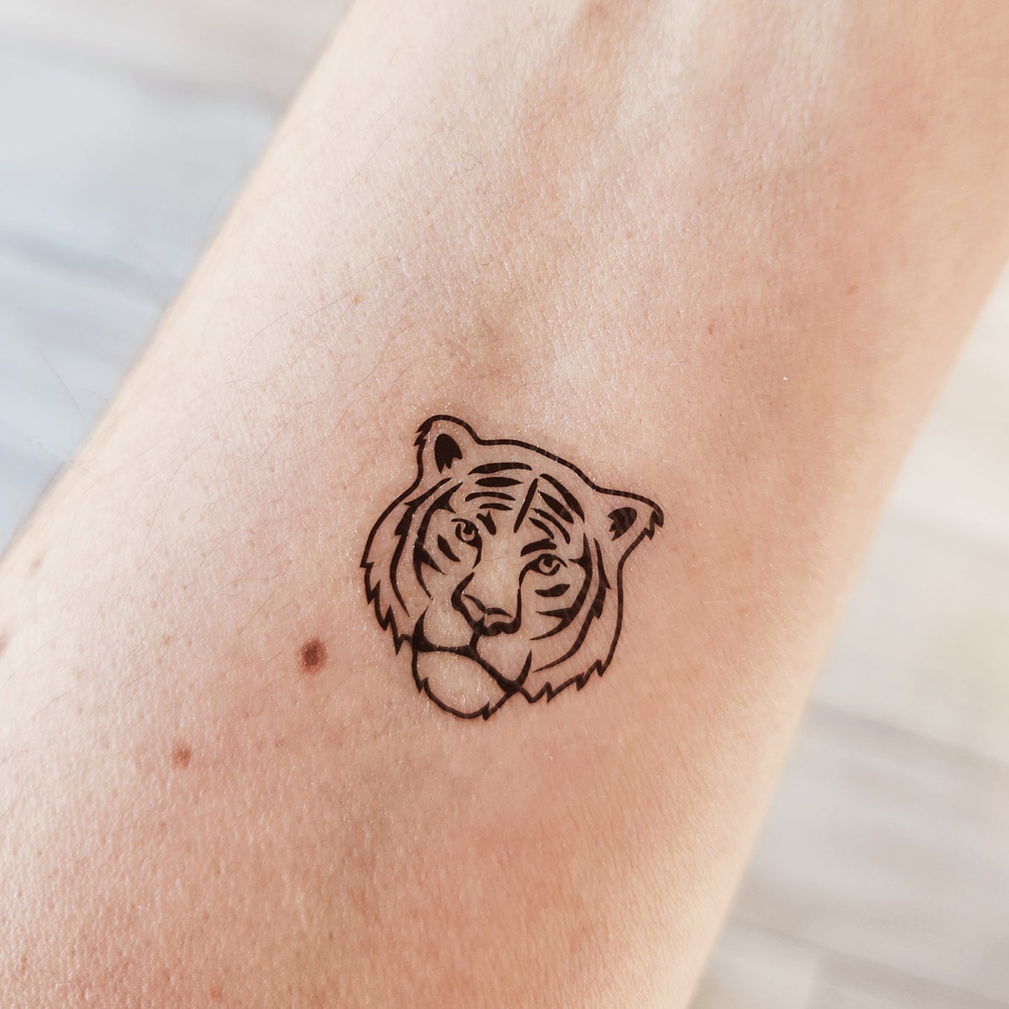 tatouage temporaire tête de tigre (set de 4 tatouages)