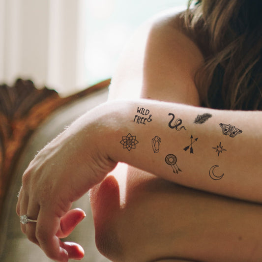 set mini tatouages temporaires lune, serpent, étoiles, papillon